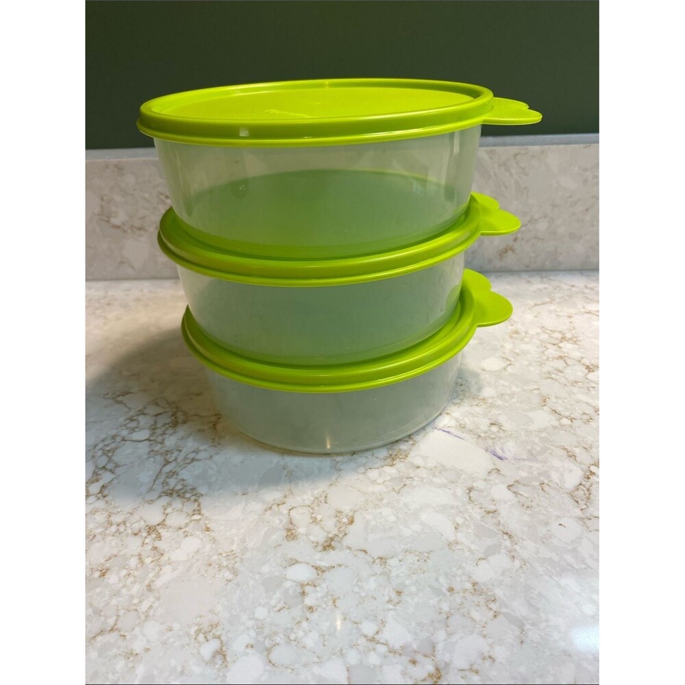 Tupperware Lime Green Round Food Storage Set – 3 Piece – 5.5 in